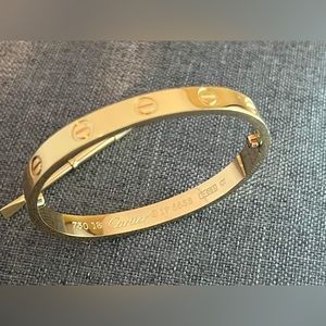 Beautiful Bangle Bracelet with Screw New Jewelry 18cm